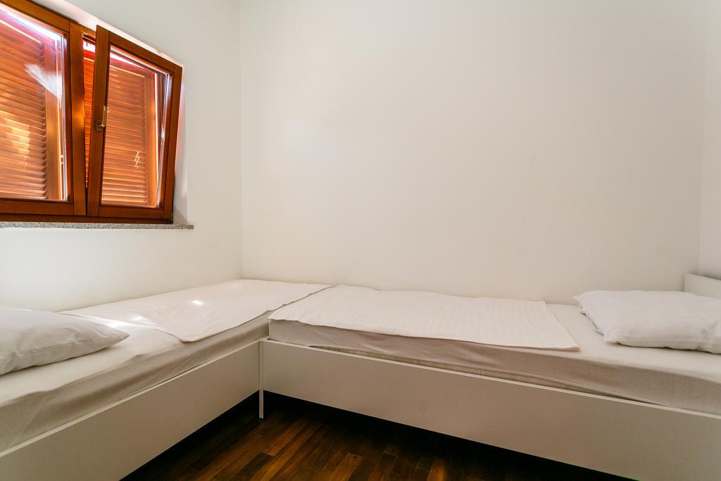 Apartments Josip Pinezići Pokoj fotografie